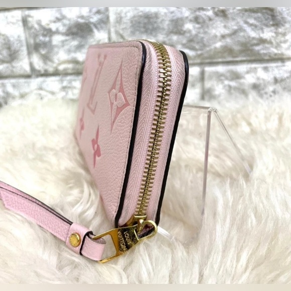 Authentic Louis Vuitton Monogram Empreinte By The Pool Zippy Wallet - Picture 4 of 9